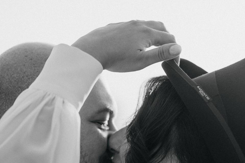 A_rock_kiss