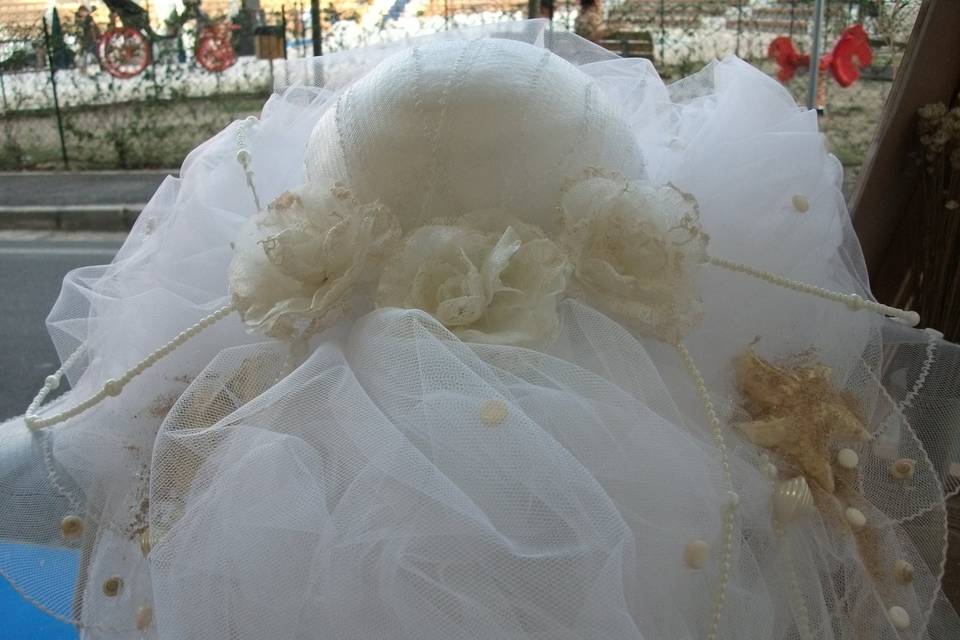 Cappello sposa mare