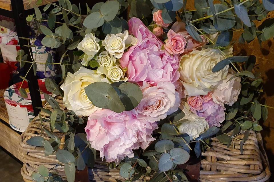 Bouquet romantico con peonie