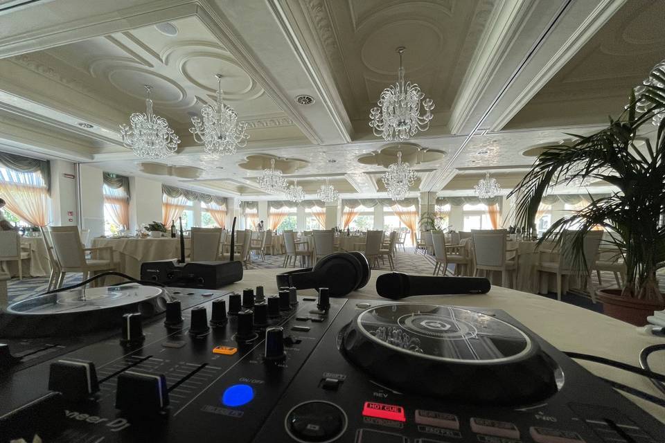 Music dj wedding