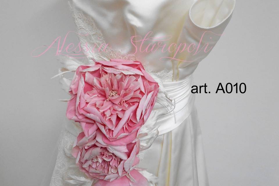 Alessia Staropoli - Silk Flowers Artist