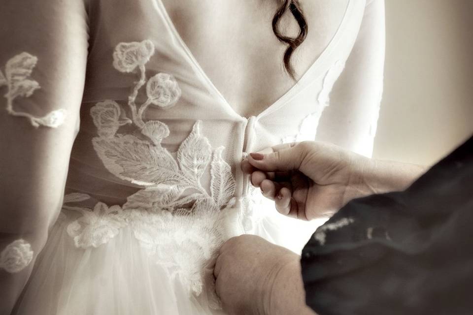 Vestizione sposa