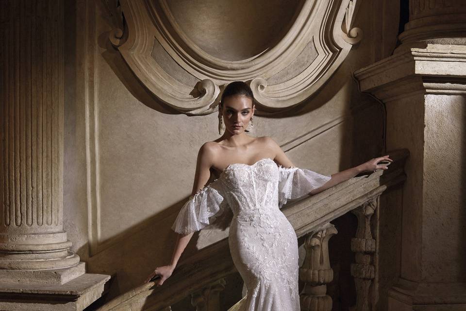 Dazzle - Pronovias Privee