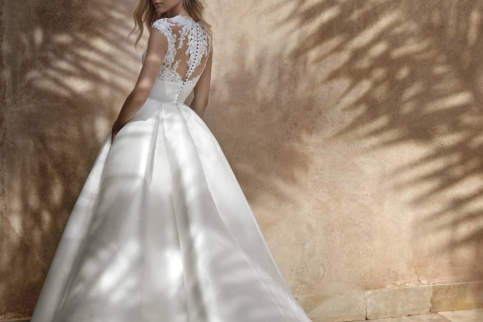 Rodna - Pronovias