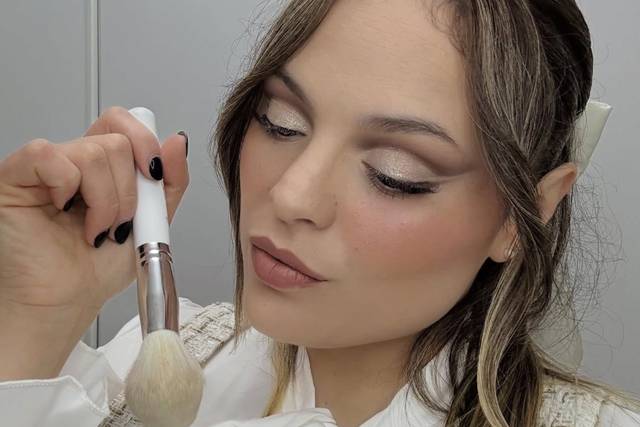 Francesca Make-up Artist