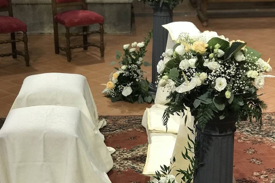 Fiori chiesa matrimonio sposi