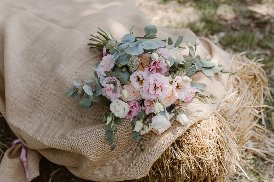 Bouquet country