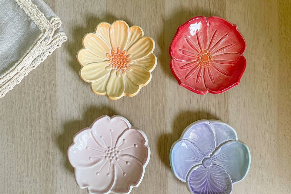 Piatti a forma di fiore