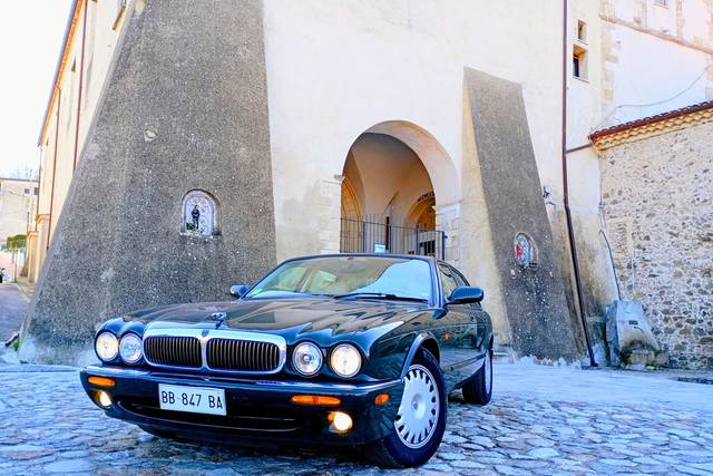 Jaguar Xj8