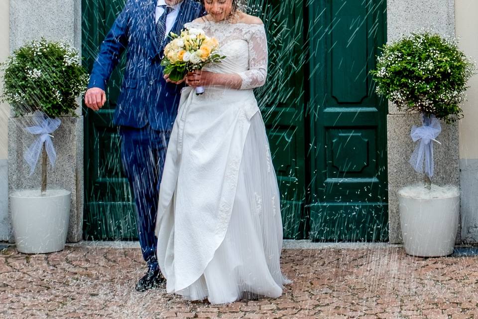 Uscita dalla chiesa