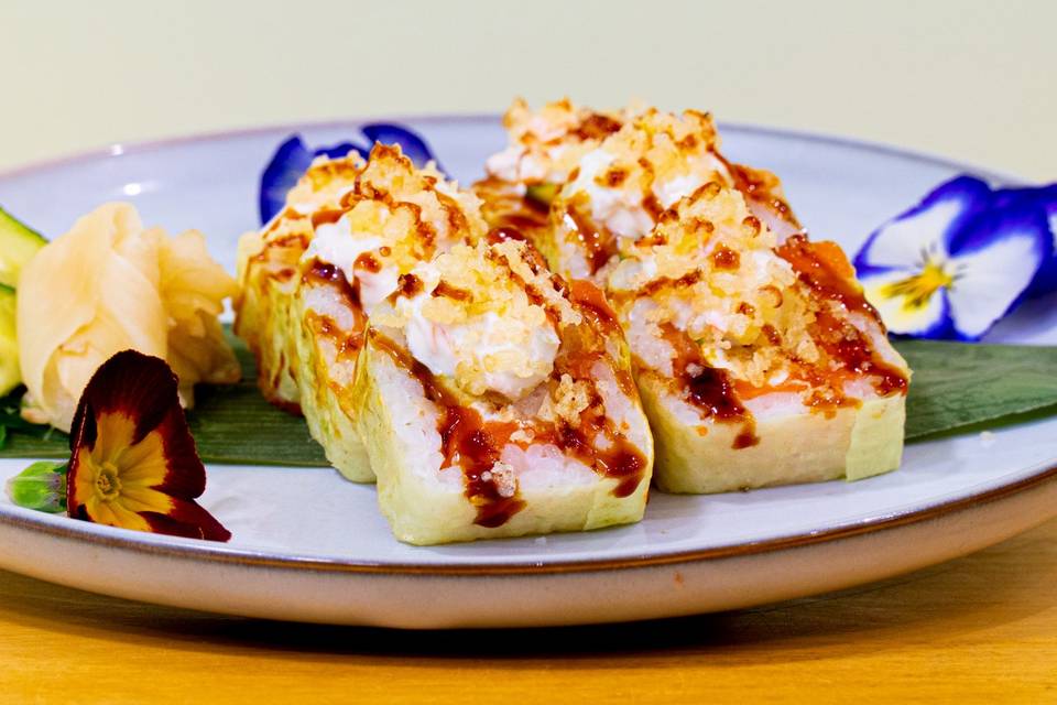 Tzatziki rolls