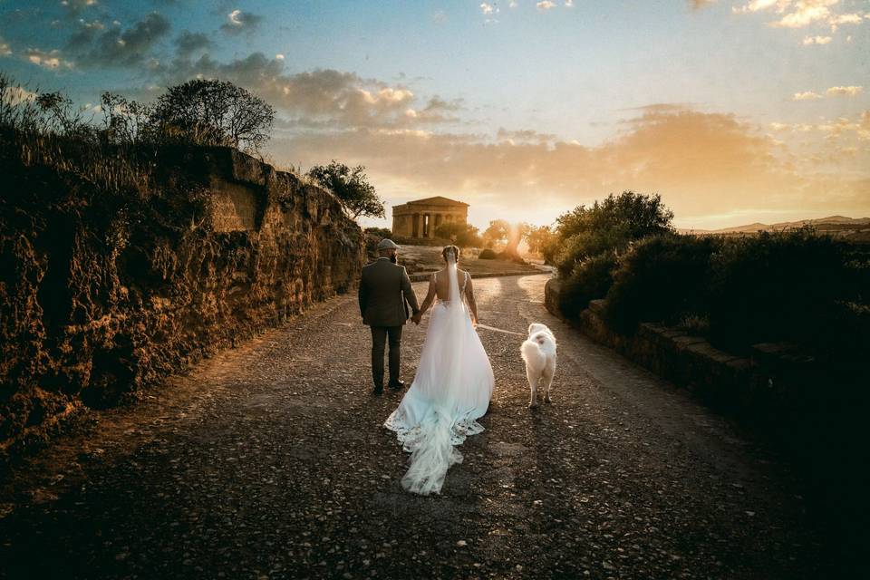 Gli sposi col cane