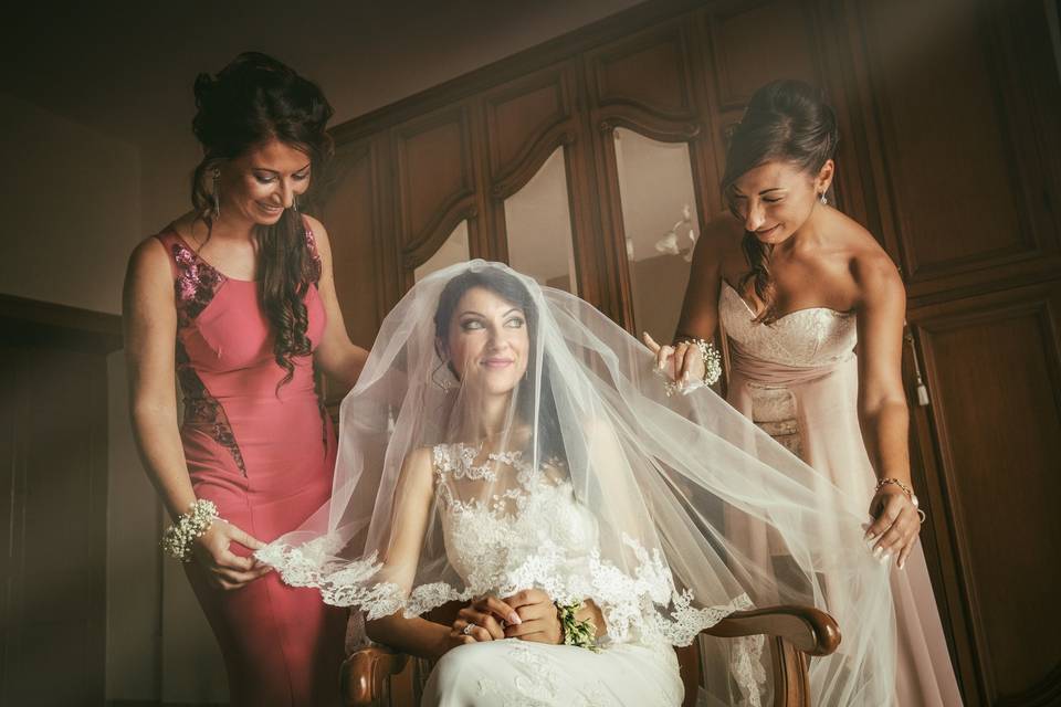 La sposa al balcone