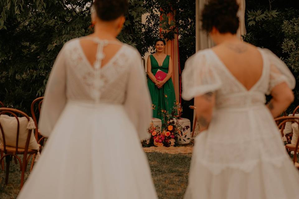 Brides