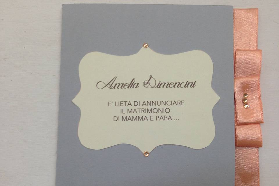 La piccola amelia annuncia.