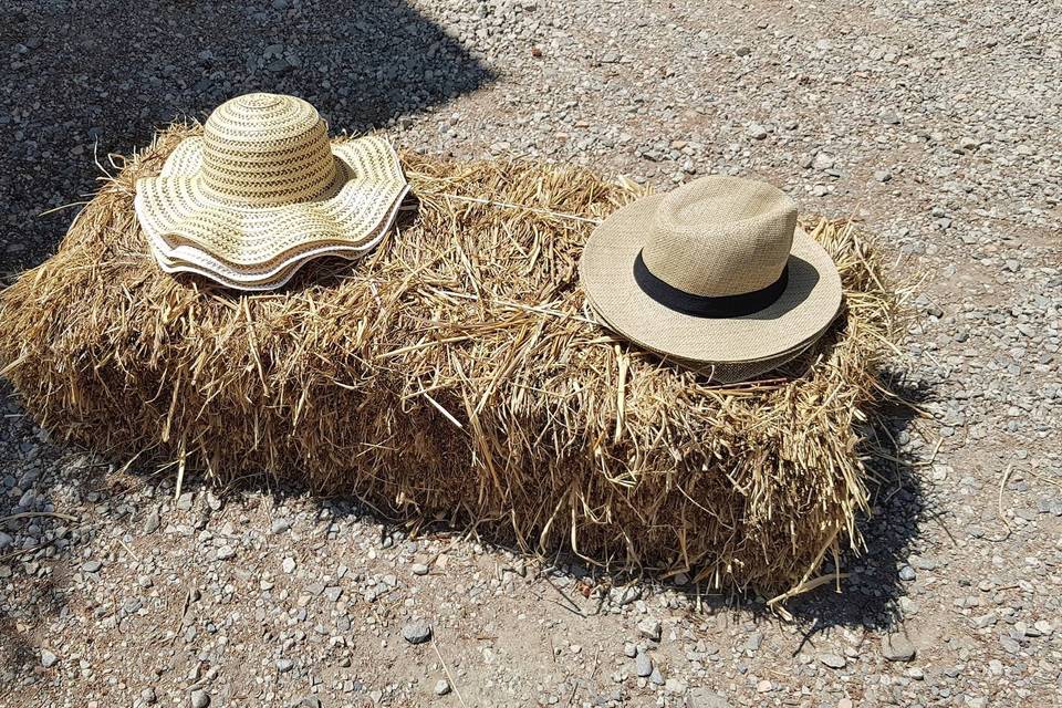 Cappelli per gli invitati