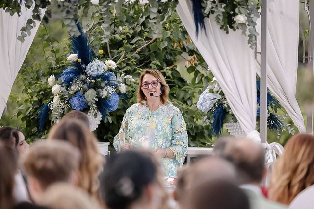 Celebrante Matrimonio Civile e Simbolico in Sicilia - Emilia Rejtano