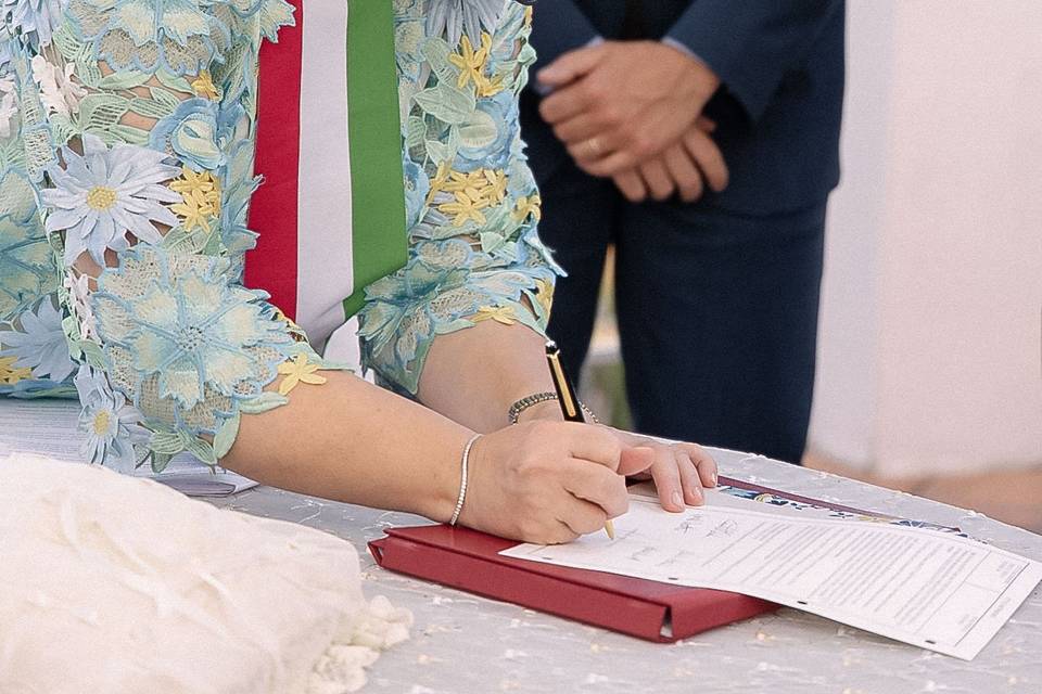 Celebrante Matrimonio Civile e Simbolico in Sicilia - Emilia Rejtano