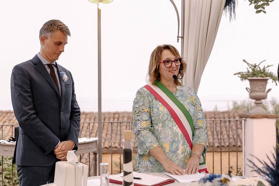 Celebrante Matrimonio Civile e Simbolico in Sicilia - Emilia Rejtano