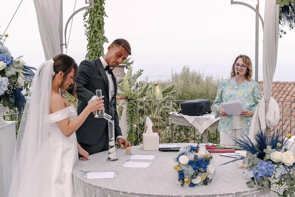 Celebrante Matrimonio Civile e Simbolico in Sicilia - Emilia Rejtano