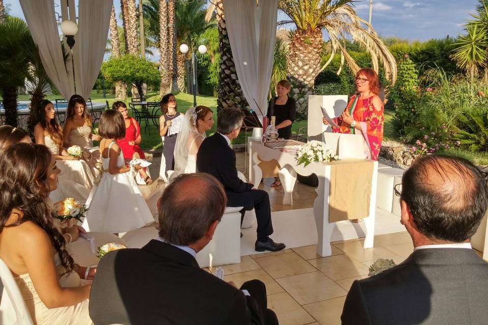 Emilia Rejtano - La Celebrante di Matrimoni in Sicilia