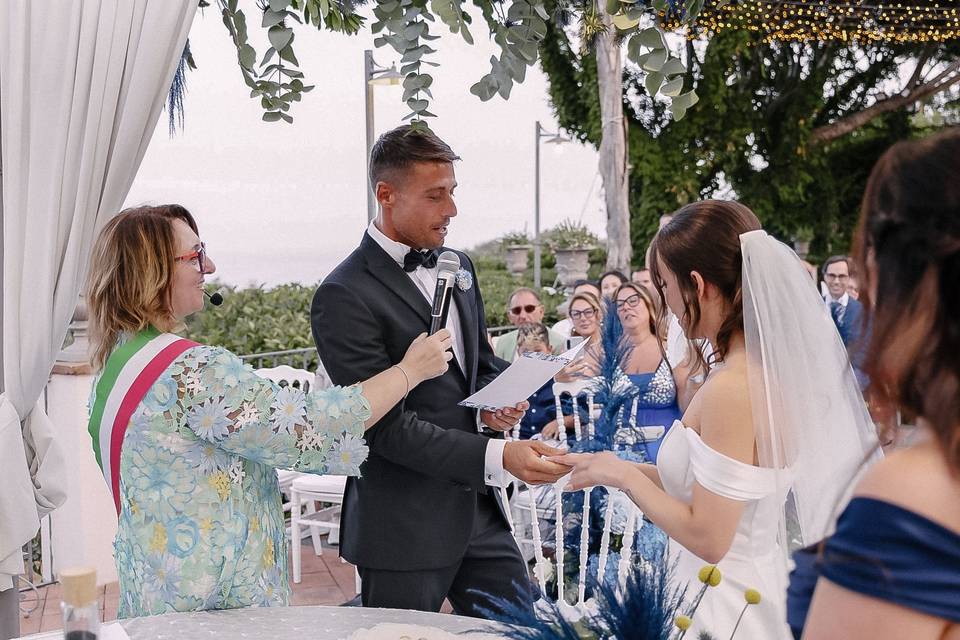 Celebrante Matrimonio Civile e Simbolico in Sicilia - Emilia Rejtano