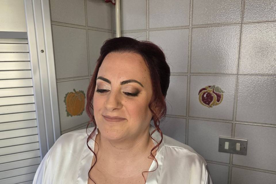 Make-up dai toni caldi e lumin