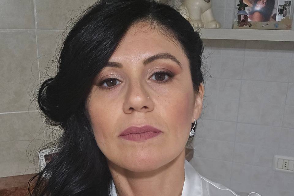Make-up sposa naturale e lumin