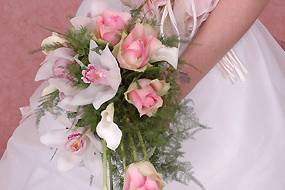 Bouquet decorativo cascante