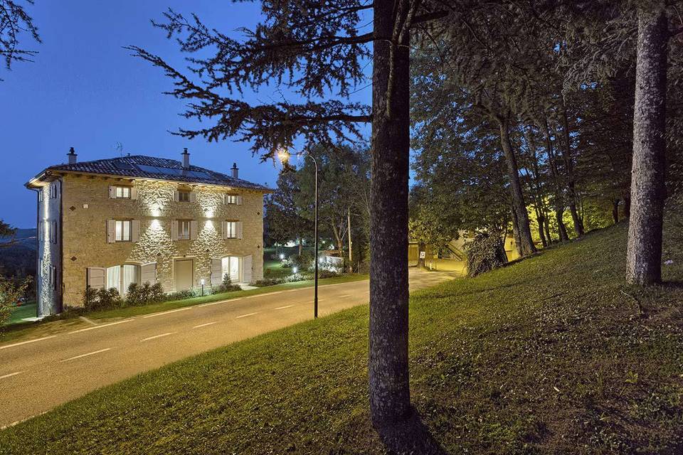 Esterno Relais Ginevra Sera