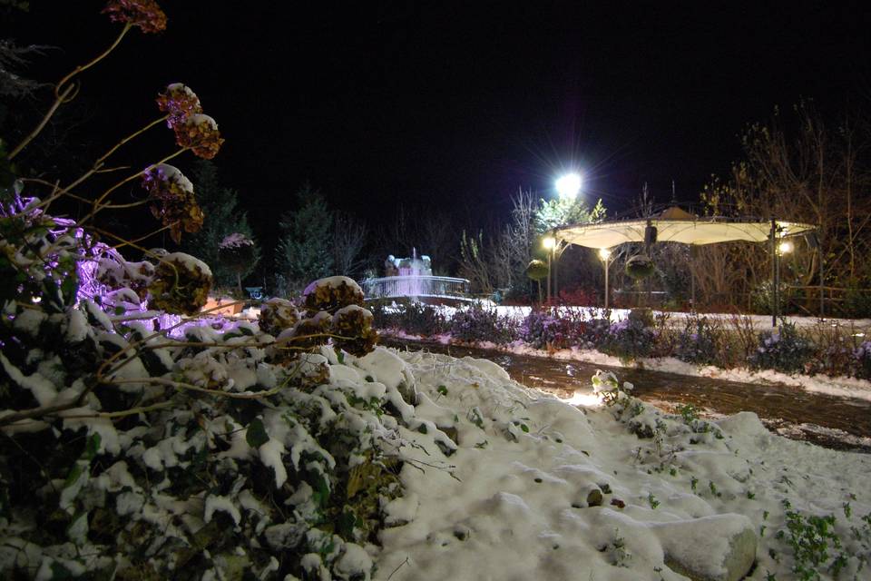 Il giardino sotto la neve