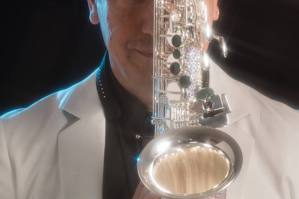 Sax Performer Diamond Luigi Zimmitti