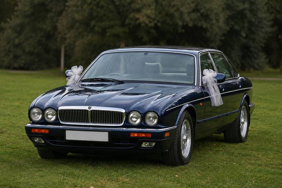 Jaguar Sovereign fianco 2