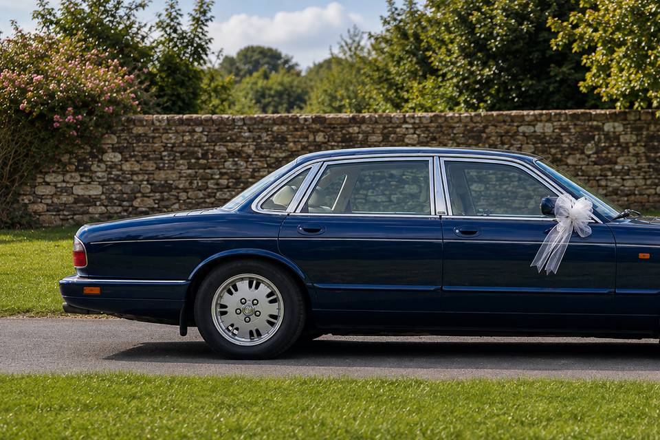 Jaguar Sovereign fianco 3