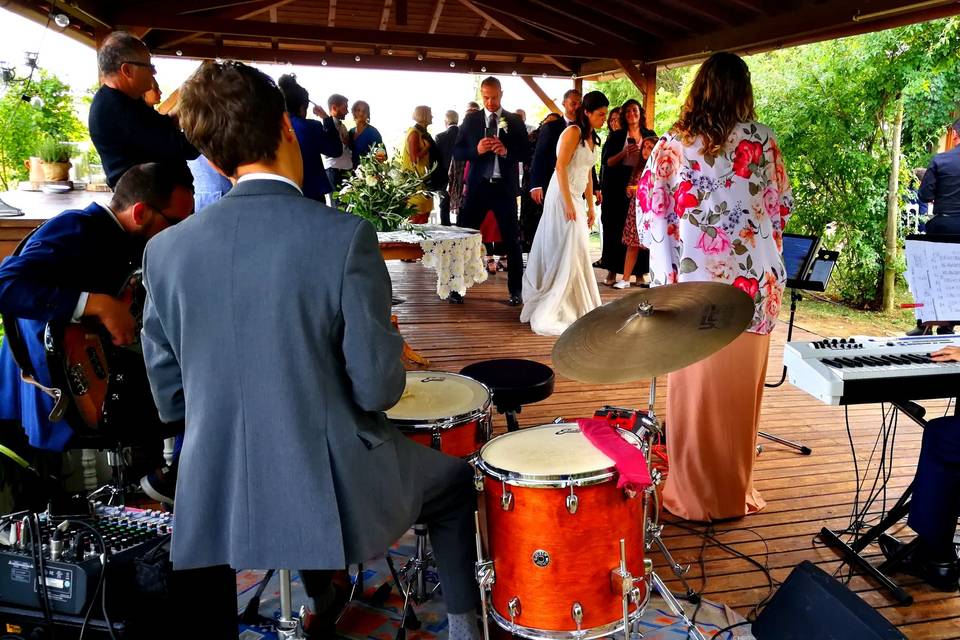 Serena Berneschi & The Wedding Guests