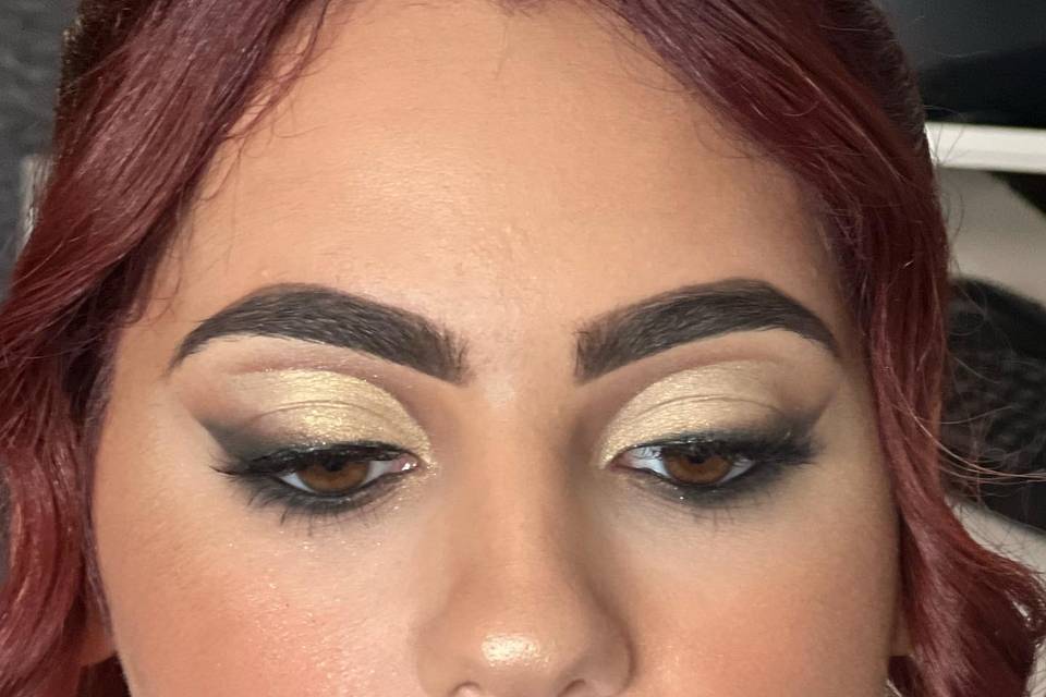 Cute crease+smudge eye-liner