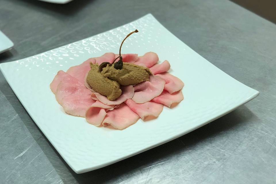 Vitello tonnato