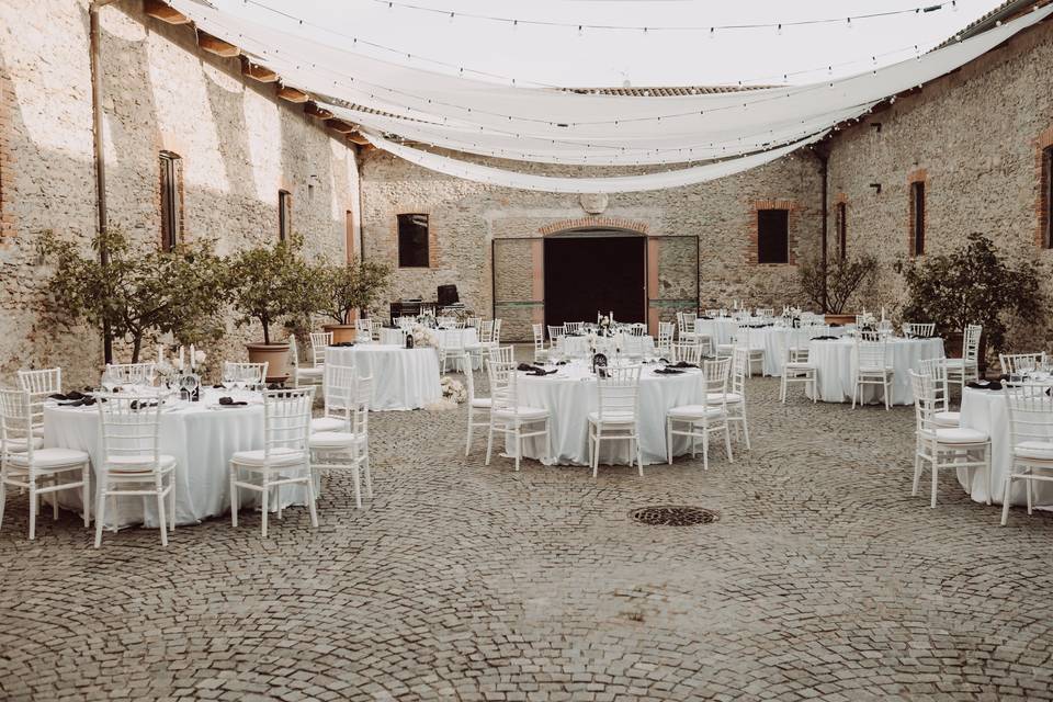 Cortile allestimento matrimoni