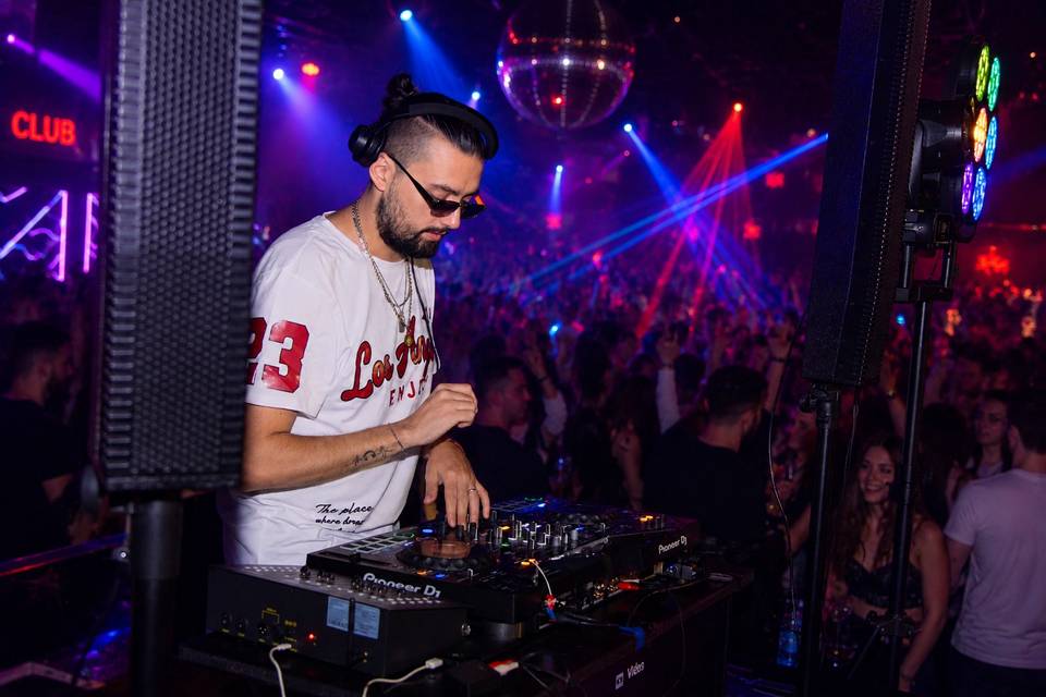 DJ Evan