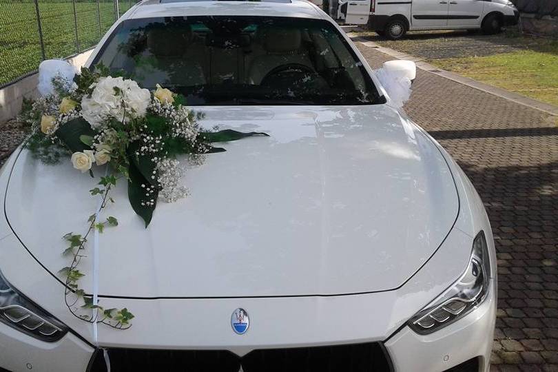 Auto sposa maserati