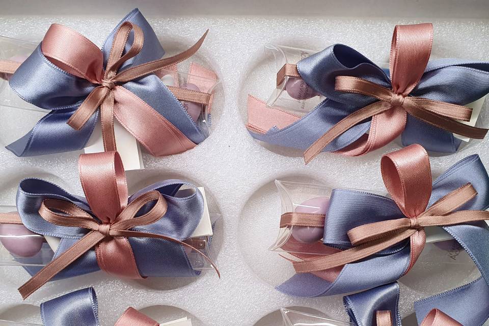 Blister  confetti in palette