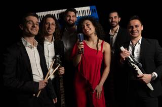 Chapeau Live Band