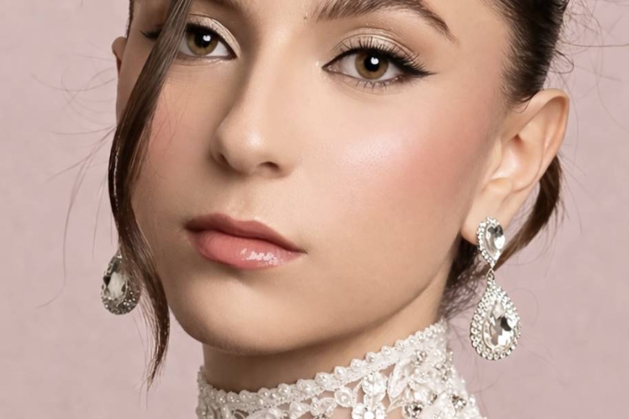 Soft glam makeup