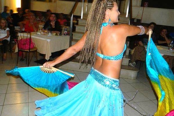 Animazione con danza orientale