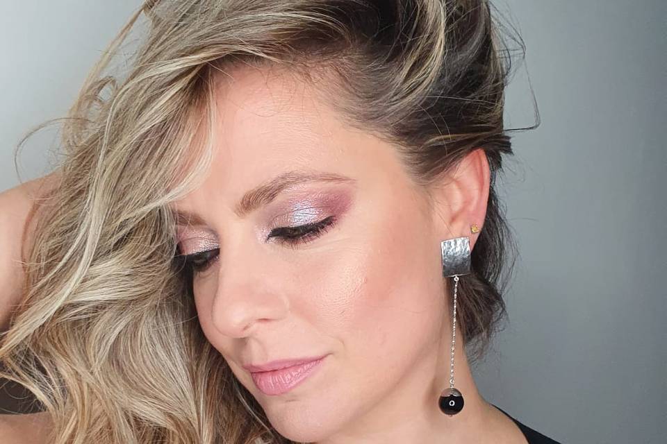 Onde e make-up glamour