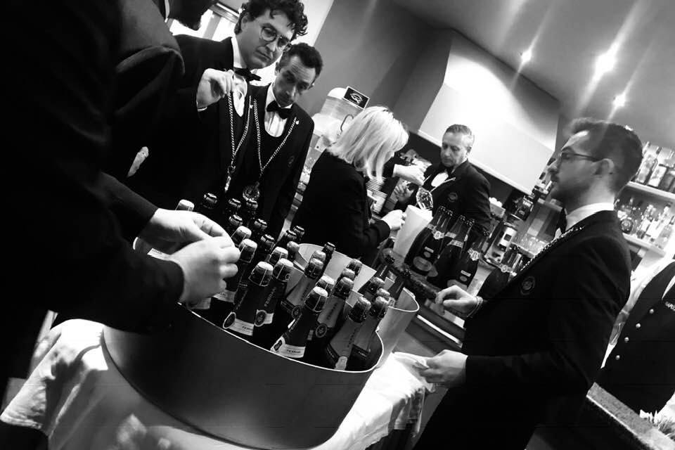 Sommelier al lavoro