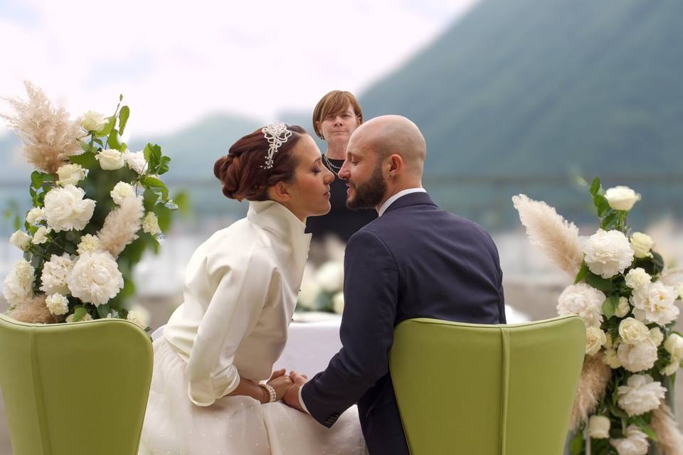 Matrimonio sul lago
