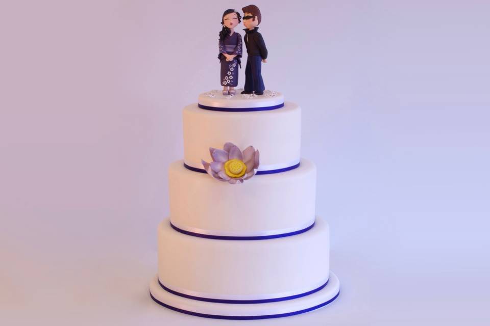 Minimal con cake topper