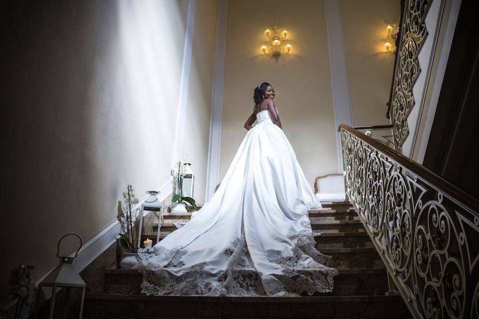 Sposa su scalinata