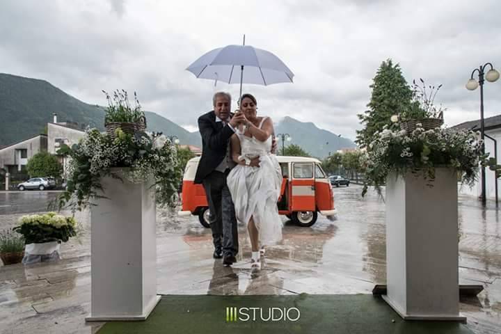 Rainy wedding